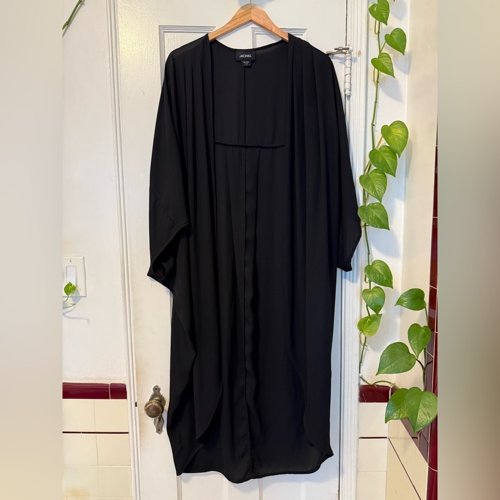 Monki • Black Open Kaftan